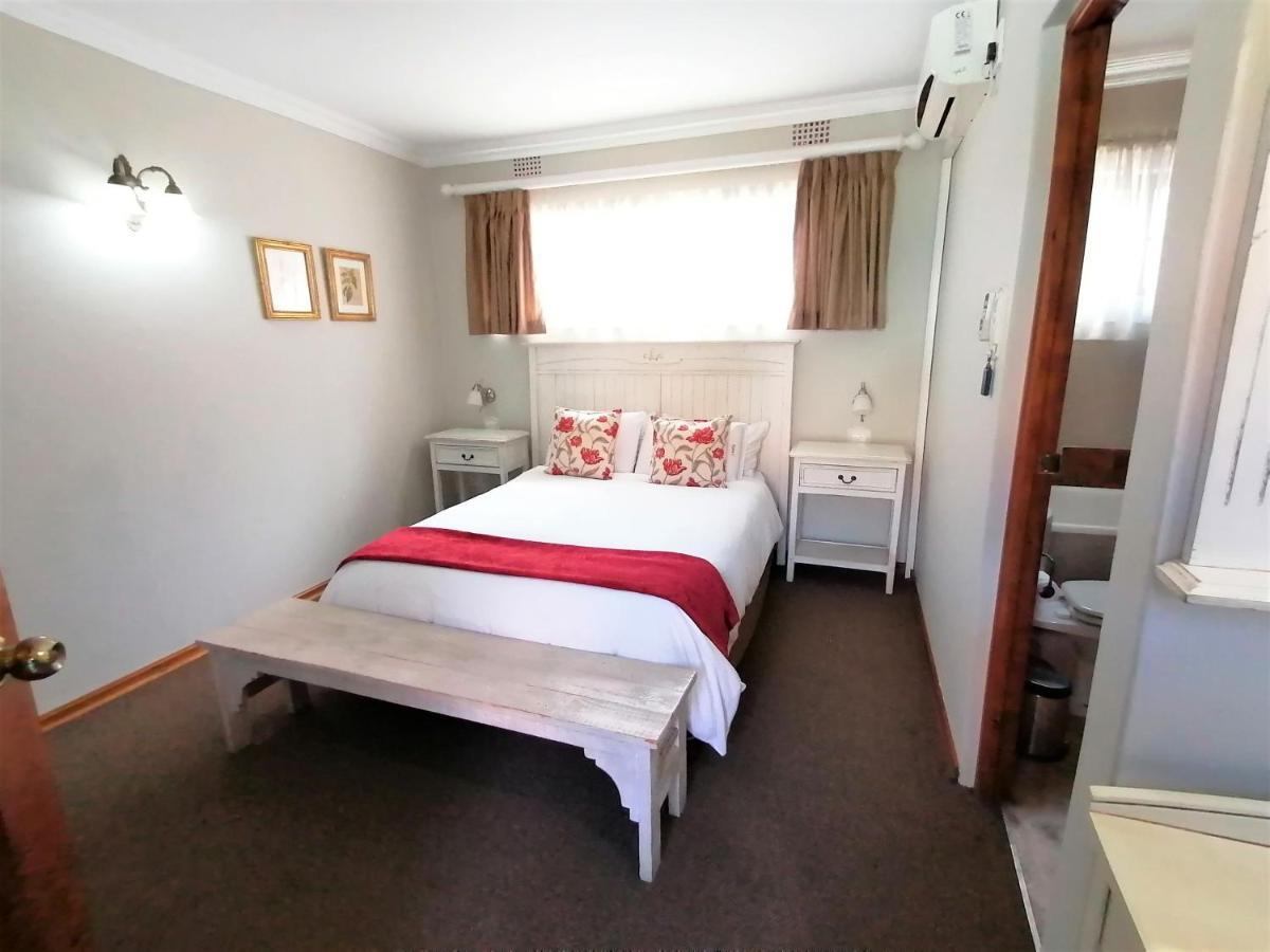 Van Dykshuis Guest House ไฮเดิลแบร์ค ภายนอก รูปภาพ