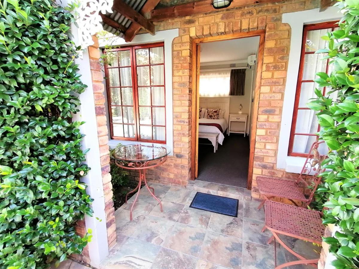 Van Dykshuis Guest House ไฮเดิลแบร์ค ภายนอก รูปภาพ