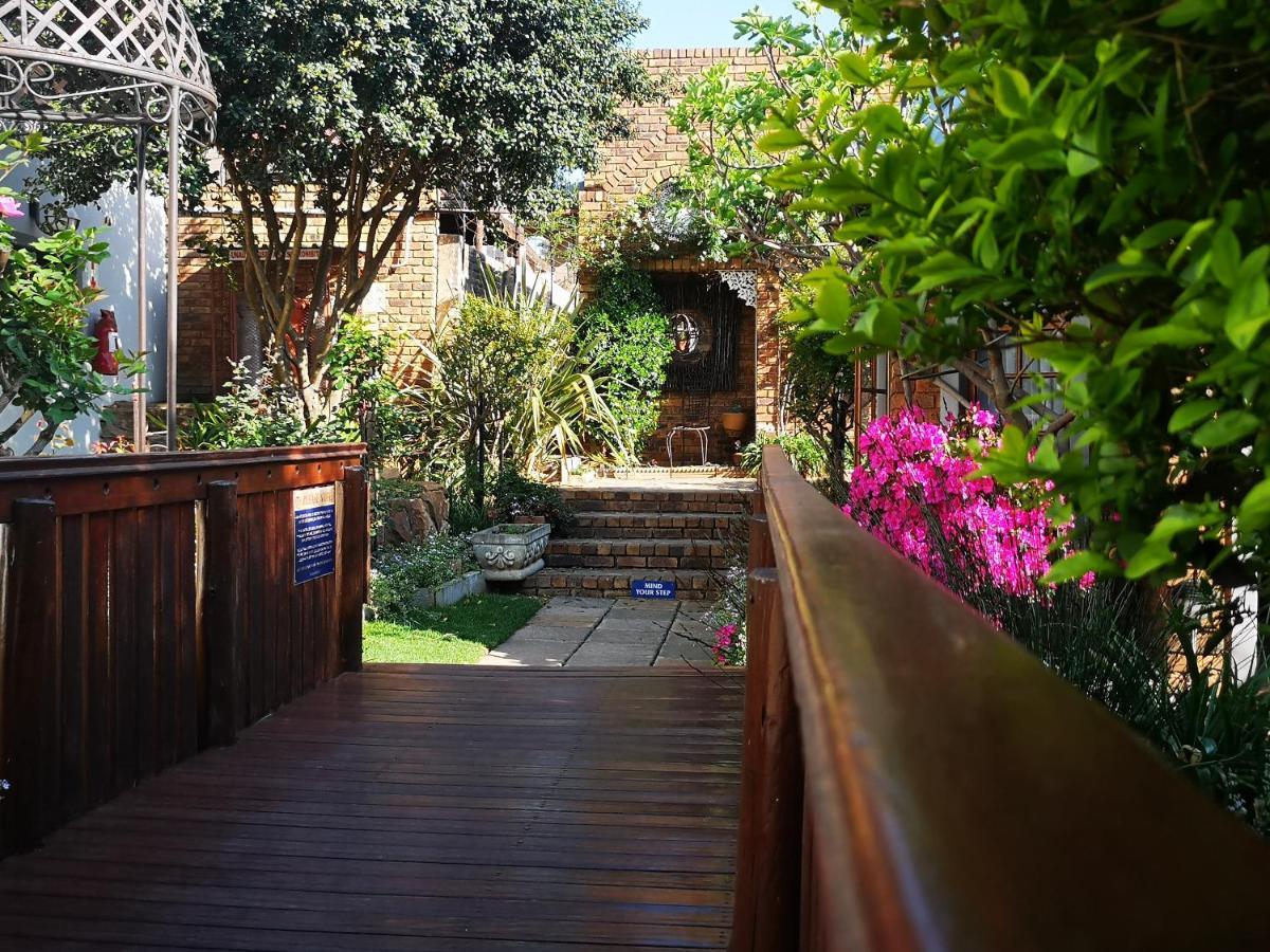 Van Dykshuis Guest House ไฮเดิลแบร์ค ภายนอก รูปภาพ