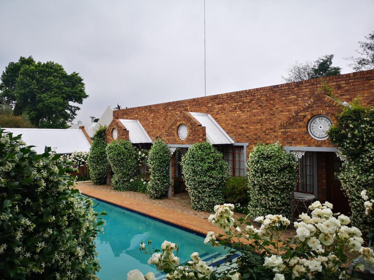 Van Dykshuis Guest House ไฮเดิลแบร์ค ภายนอก รูปภาพ