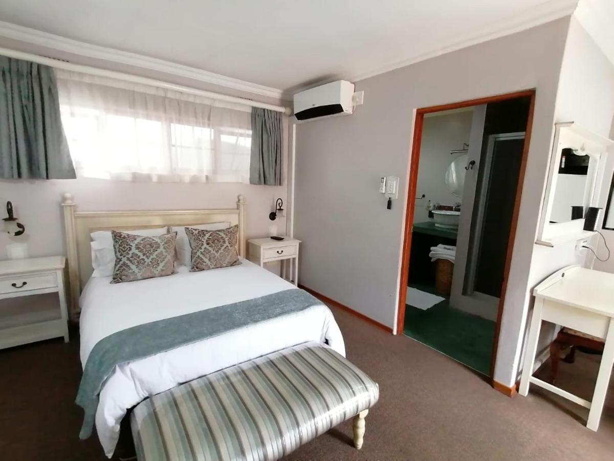 Van Dykshuis Guest House ไฮเดิลแบร์ค ภายนอก รูปภาพ