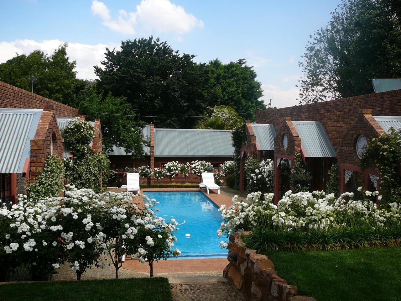 Van Dykshuis Guest House ไฮเดิลแบร์ค ภายนอก รูปภาพ
