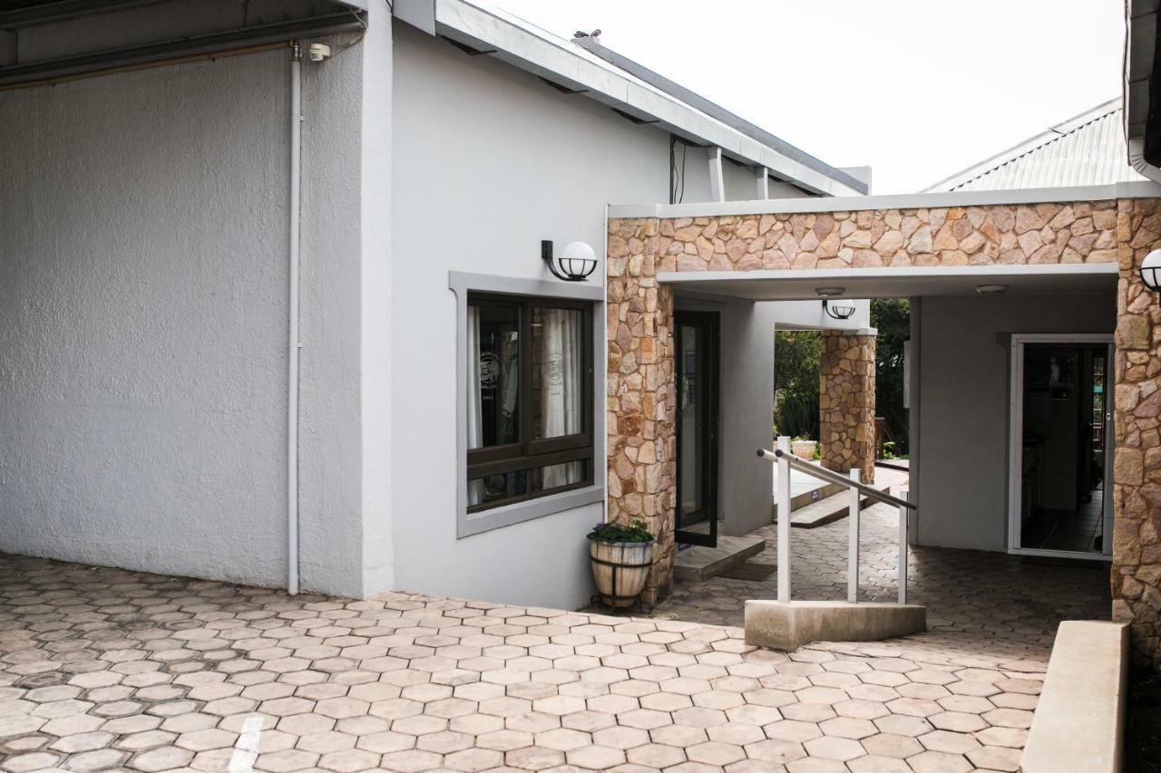 Van Dykshuis Guest House ไฮเดิลแบร์ค ภายนอก รูปภาพ